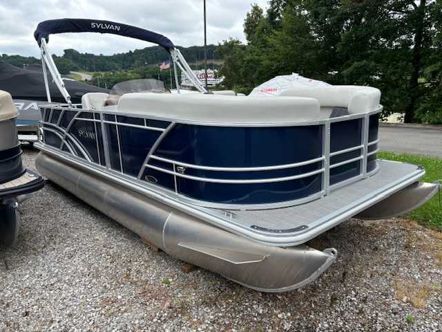 2025 Sylvan 820 Crs - Image 1